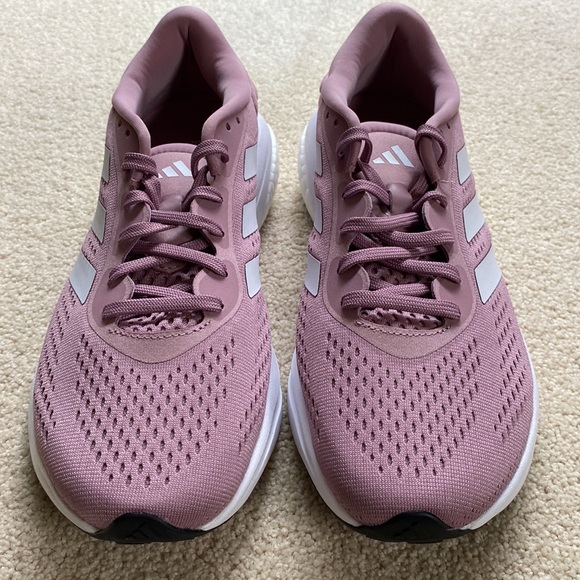 NEW! Women’s Adidas Supernova 2 Sneakers - Picture 2 of 10